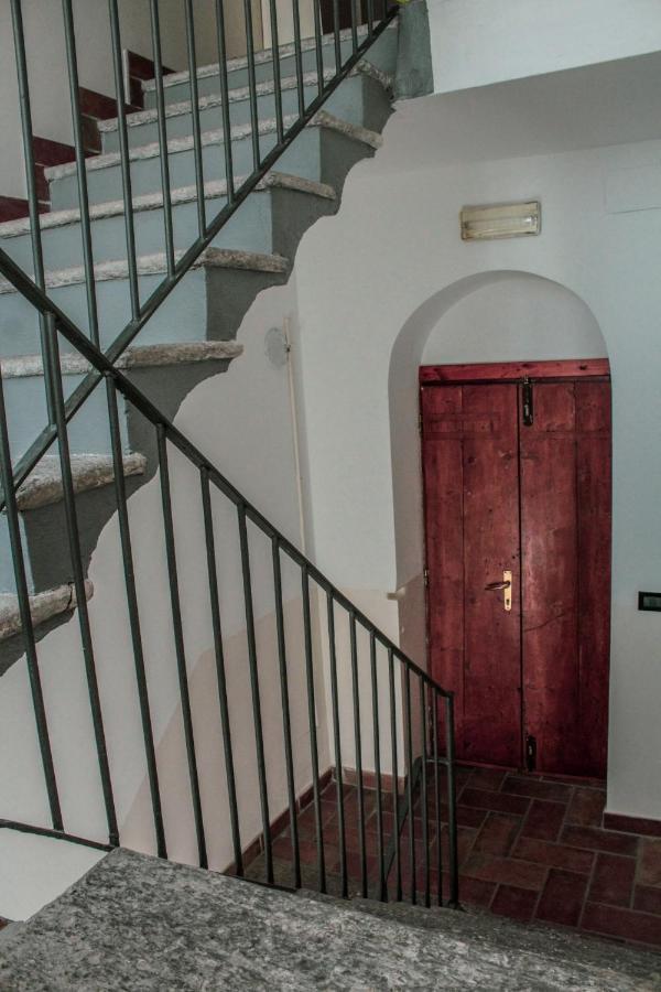 Da Laura Bed & Breakfast Брунате Екстериор снимка