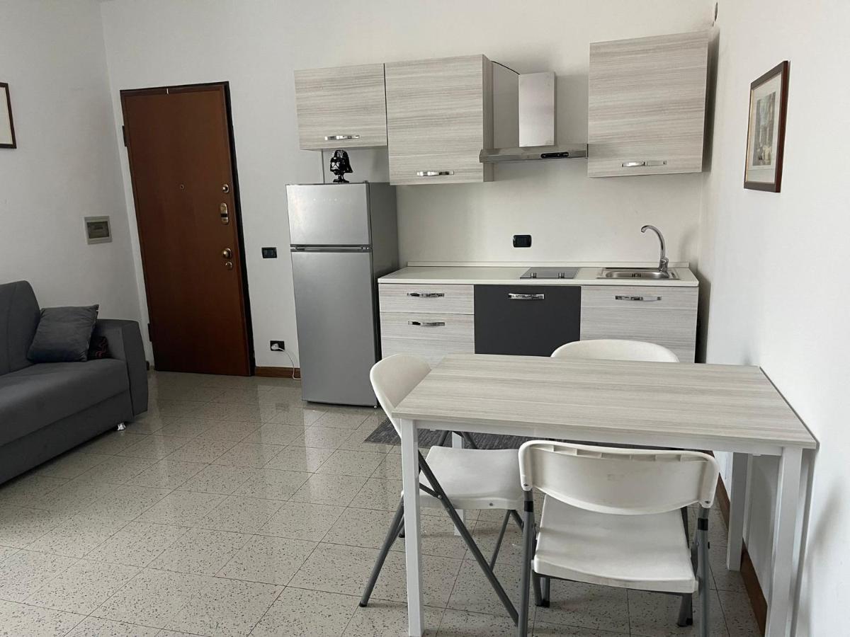 Da Laura Bed & Breakfast Брунате Екстериор снимка