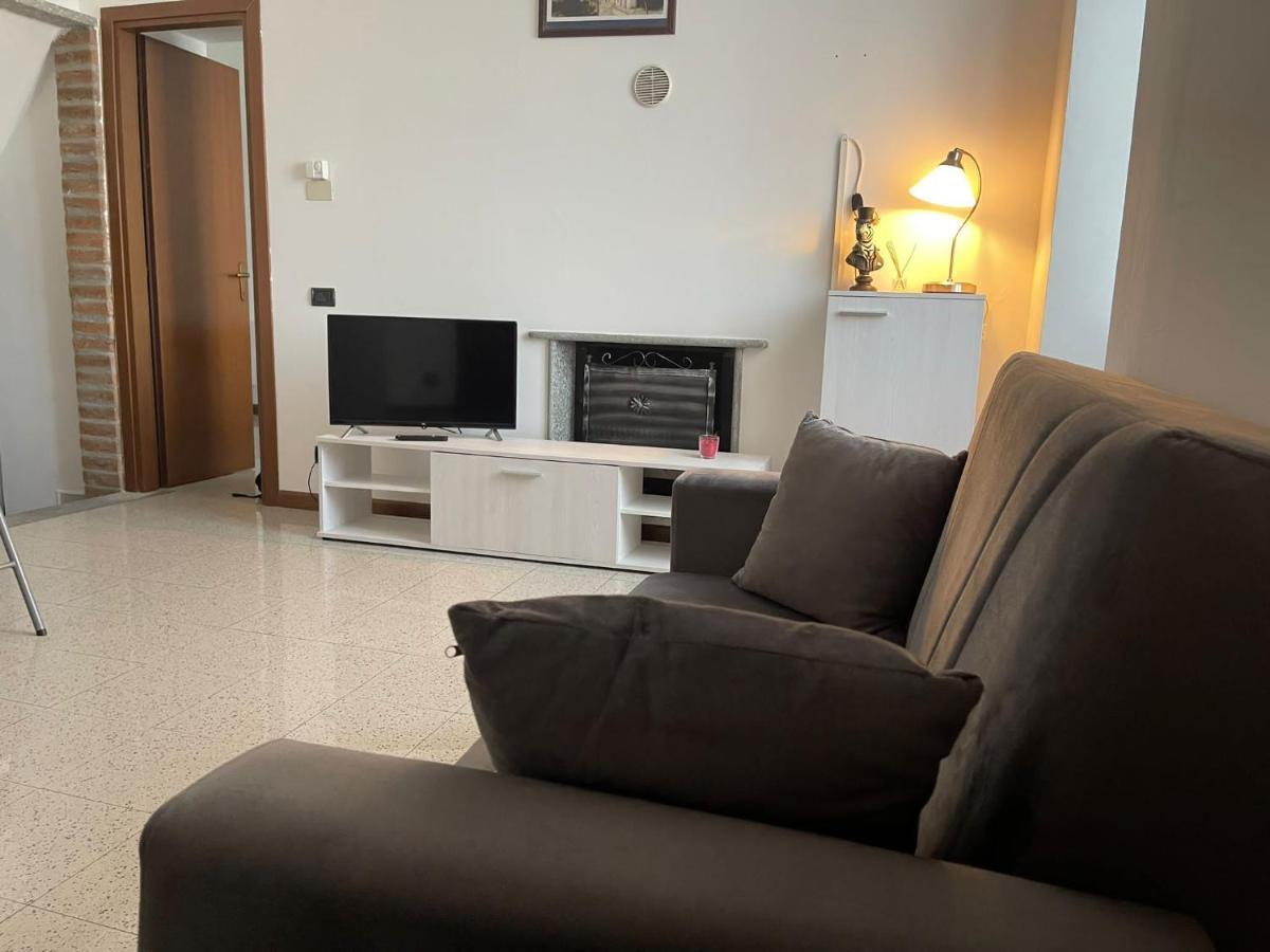 Da Laura Bed & Breakfast Брунате Екстериор снимка