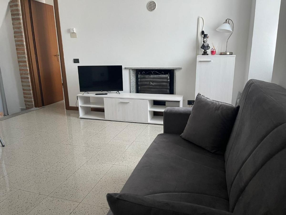 Da Laura Bed & Breakfast Брунате Екстериор снимка